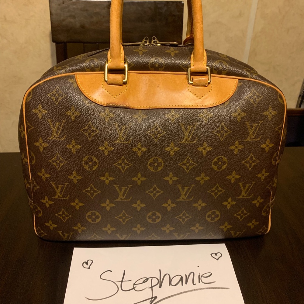 Aunthentic LV Deauville